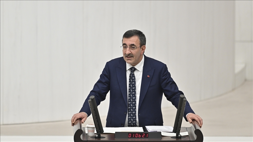  Yılmaz, 2025 yılı bütçe görüşmelerinde soru ve eleştirileri yanıtladı
