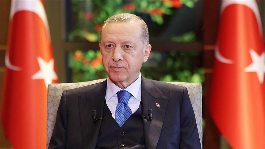 Elimizi bir an olsun çekmedik