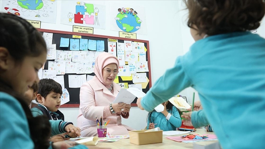 Pak-Türk Maarif Uluslararası Okullarını ziyaret etti