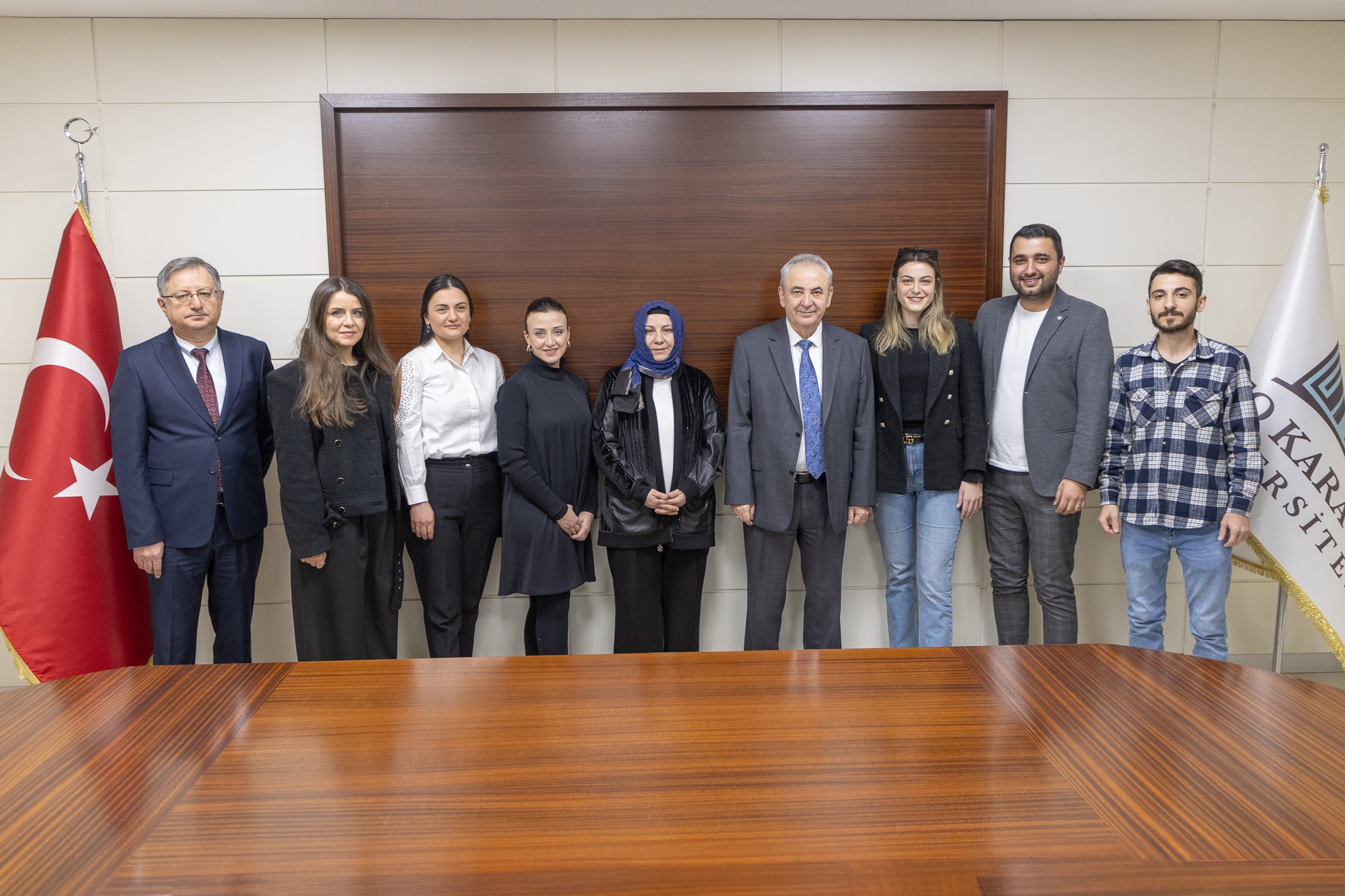 ÜRETKEN KADINLAR AKADEMİSİ