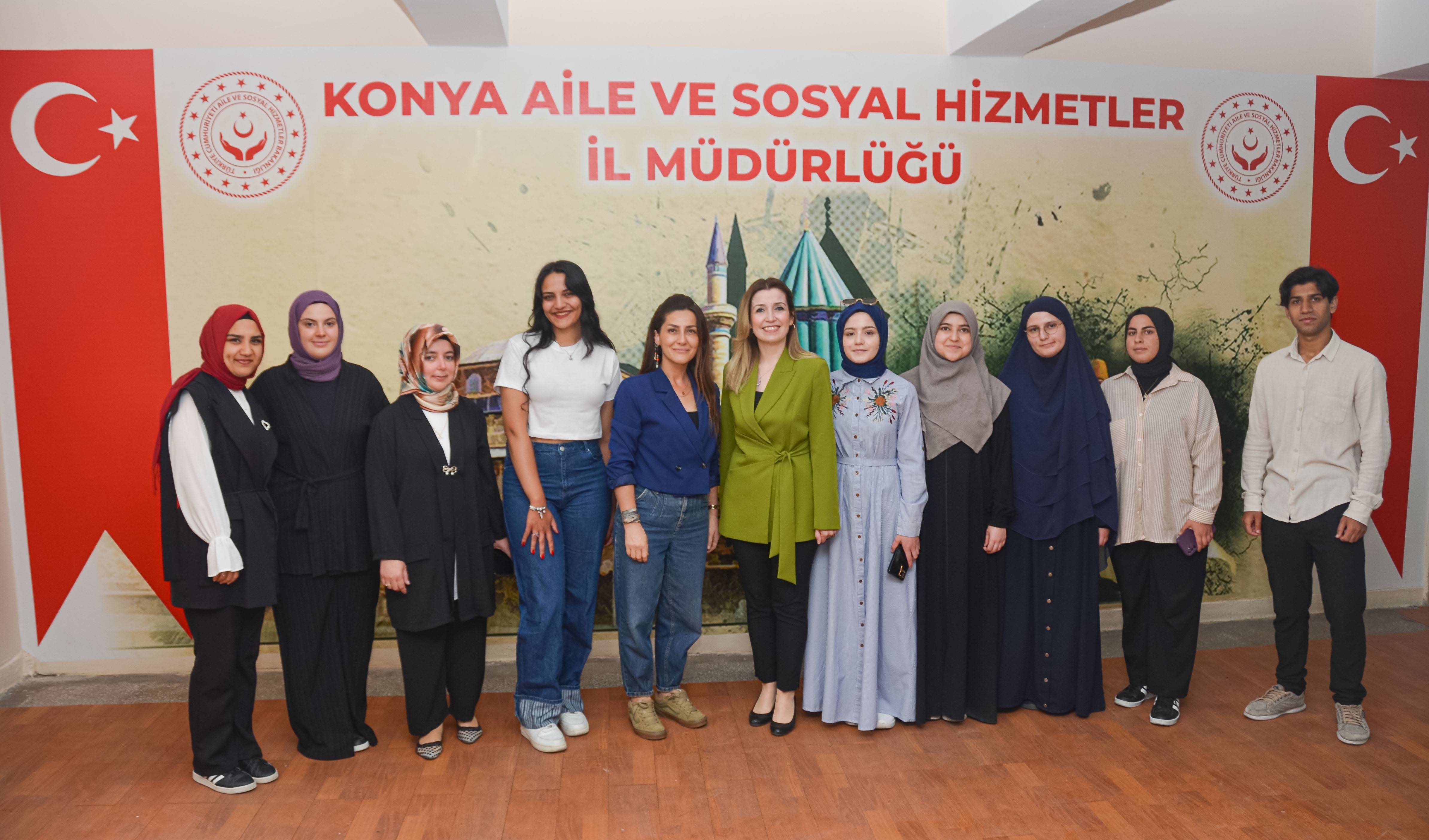  NEÜ’den Aile Yılında Annelere Özel Proje  