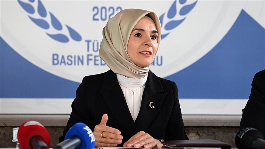 Bakan Göktaş Açıkladı: Sosyal Medya İçin Yeni Kural mı Geliyor?