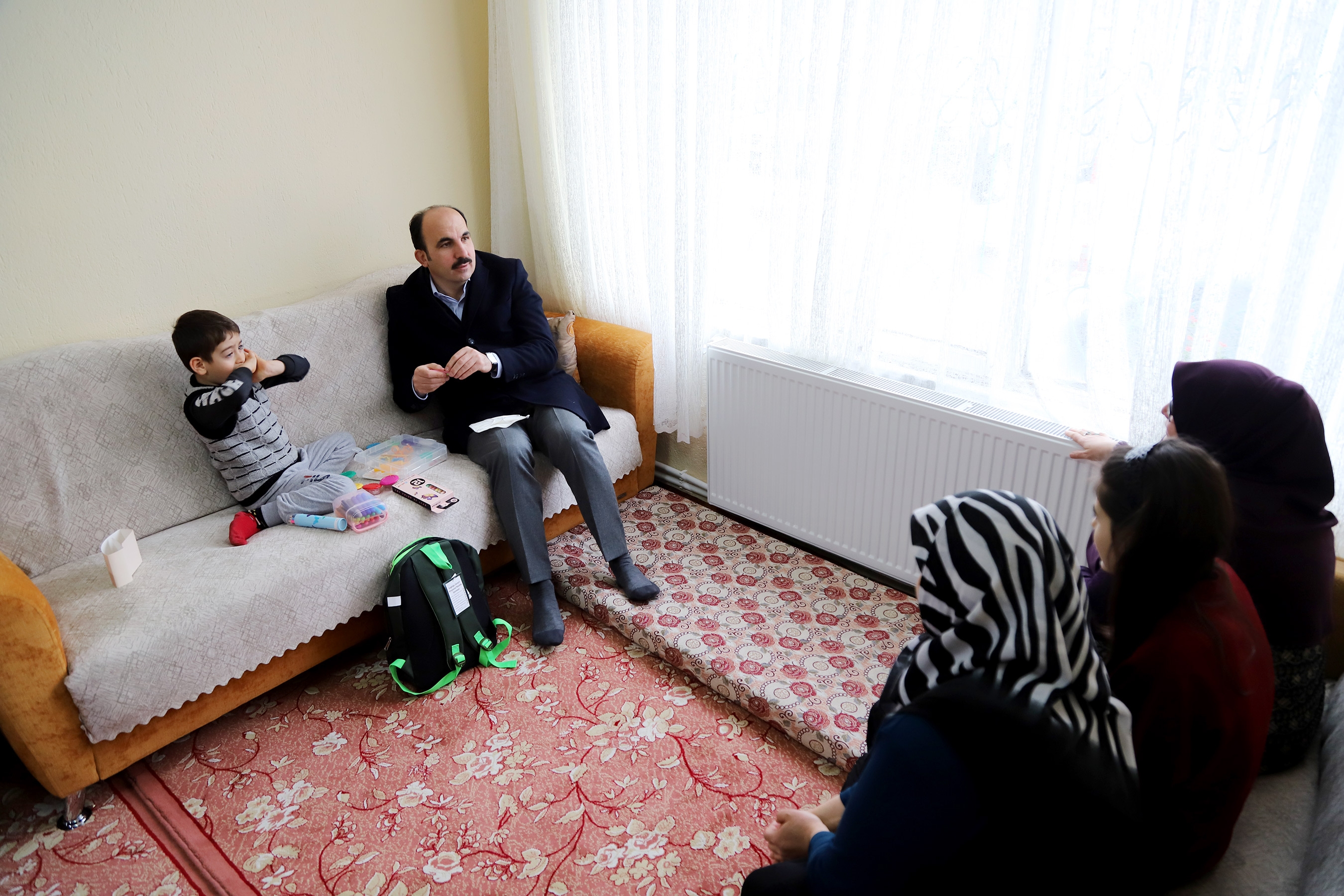 BAŞKAN ALTAY ŞARTLARI UYAN HANELERE KOMBİ DESTEĞİNİN DEVAM ETTİĞİNİ AÇIKLADI