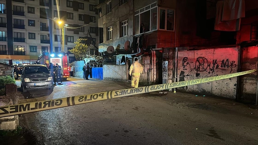 Pendik'te bir evde çıkan yangında 3 çocuk hayatını kaybetti