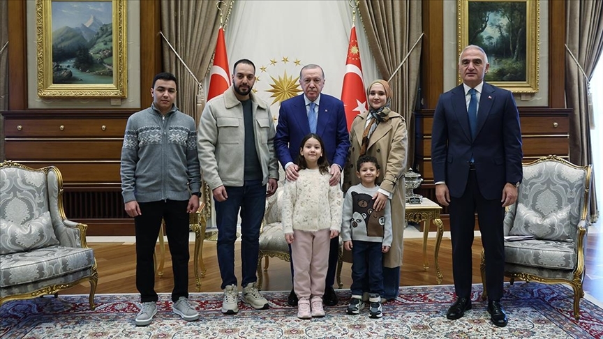 Cumhurbaşkanı Erdoğan, Gazze'de hayatını kaybeden Hind Rajab'ın ailesini kabul etti