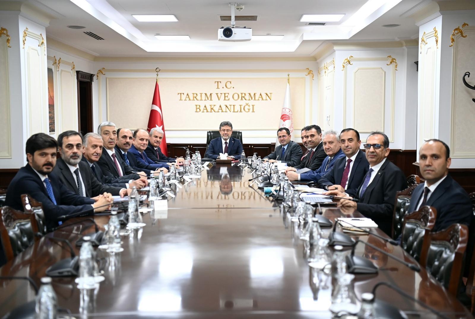 Konya protokolü, Ankara’da Bakan Yumaklı ile bir araya geldi