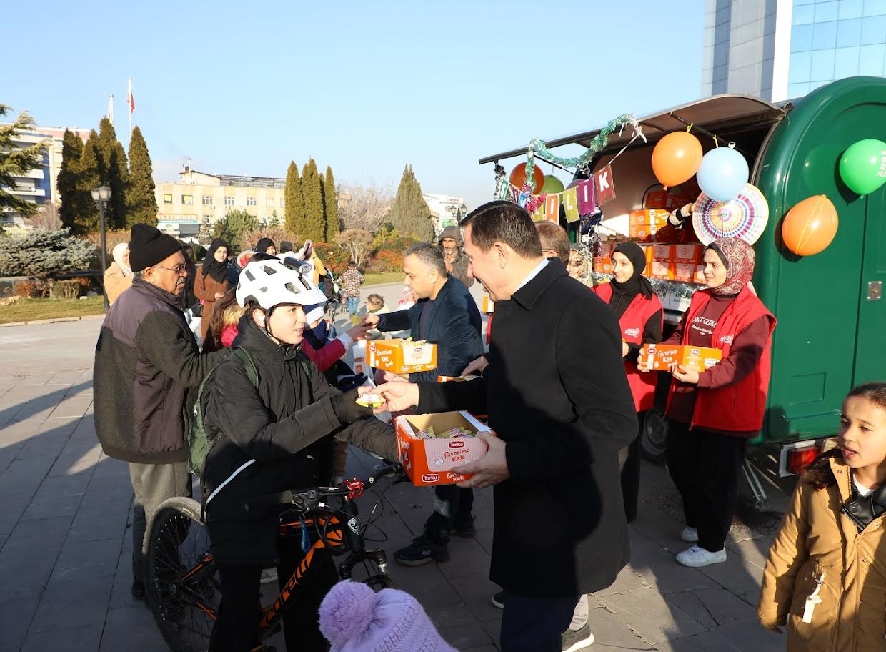 Karatay Belediyesi’nden çocuklara şivlilik sürprizi