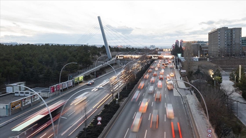 Başkentte bazı yollar yılbaşı kutlamaları dolayısıyla araç trafiğine kapatılacak