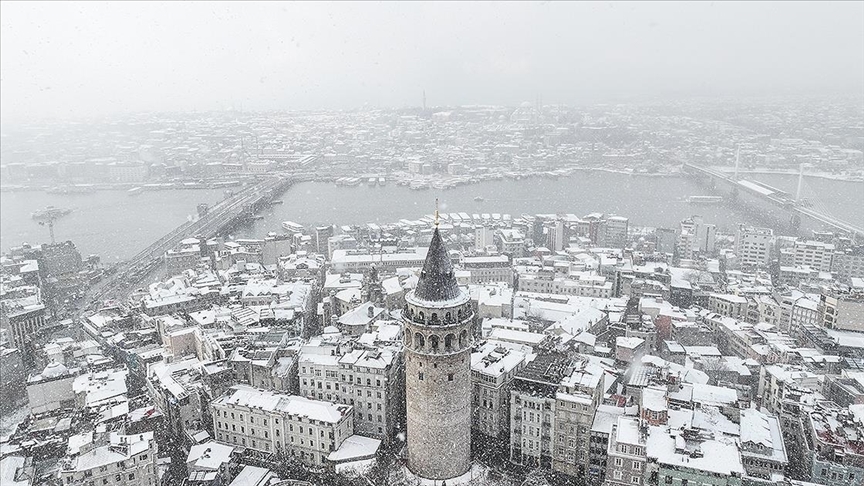İstanbul'da yılbaşı için karla karışık yağmur ve don uyarısı