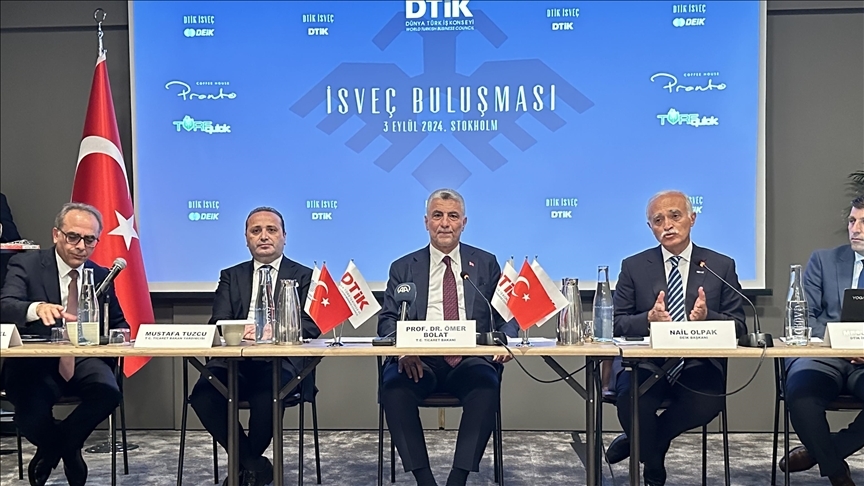 Bakan Bolat iş dünyası temsilcileriyle buluştu