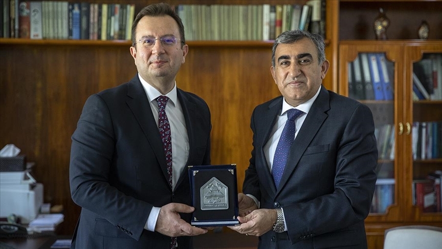 İnsani bağlar hiçbir zaman bozulmayacak