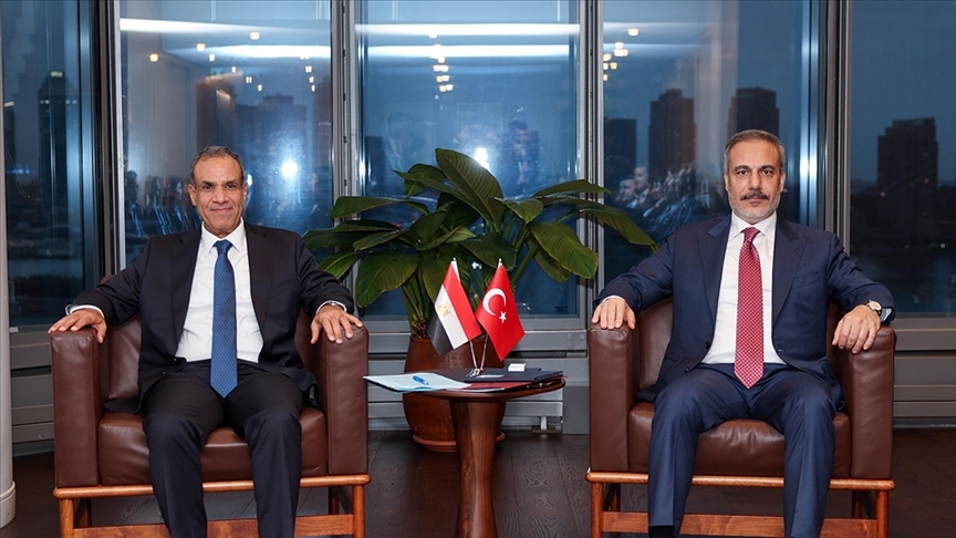 Fidan, Mısırlı mevkidaşı Abdulati ile görüştü