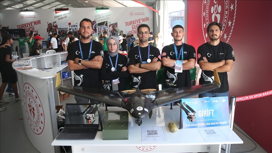 Üniversitelilerin yaptığı İHA TEKNOFEST Adana'da sergileniyor