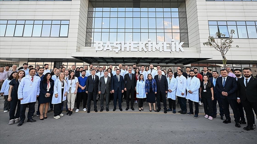 Memişoğlu, Gaziantep Şehir Hastanesini ziyaret etti