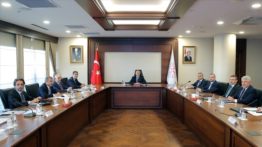 Finansal İstikrar Komitesi Bakanla toplantıda 