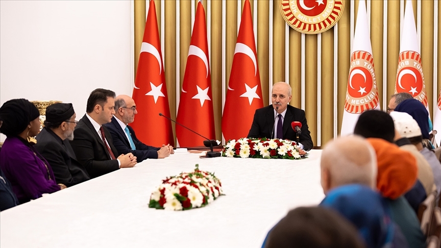 Kurtulmuş, Amerikalı Müslüman kanaat önderleriyle görüştü