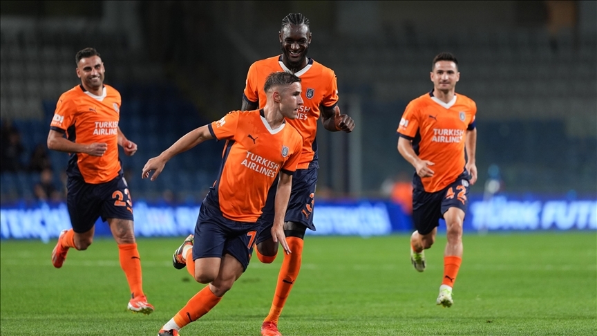 Başakşehir play-off turuna yükseldi