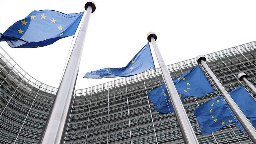 AB TİCARETTE ÇEŞİTLENİYOR