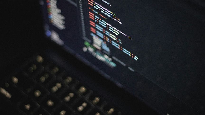 ÇİN’İN İNGİLTERE BAŞBAKANLIK OFİSİNİ YILLARCA HACKLEDİĞİ İDDİASI