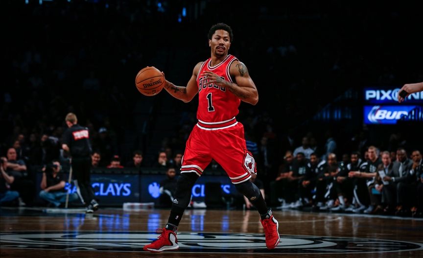 DERRICK ROSE’UN FORMASI EMEKLİ