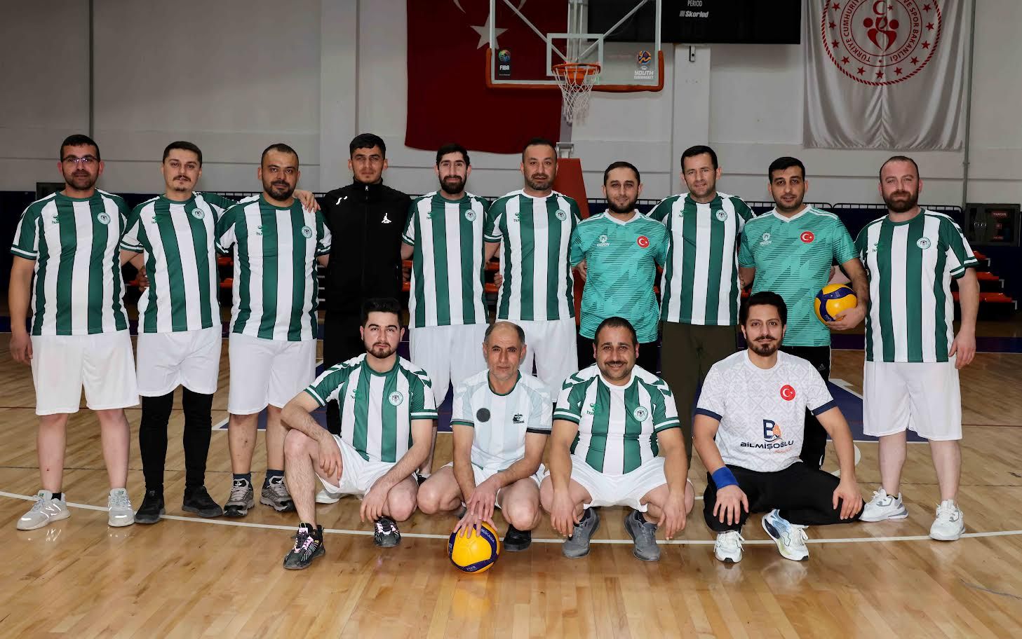 KARATAY’DA BİRİMLER ARASI VOLEYBOL BAŞLADI