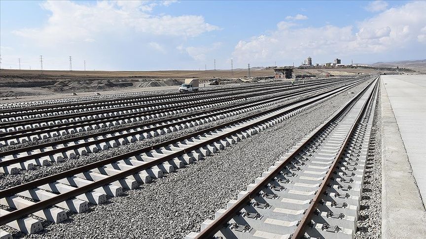 TCDD, BU YIL TÜRKİYE’Yİ “DEMİR AĞLARLA” ÖRECEK PROJELERİ TAMAMLAYACAK