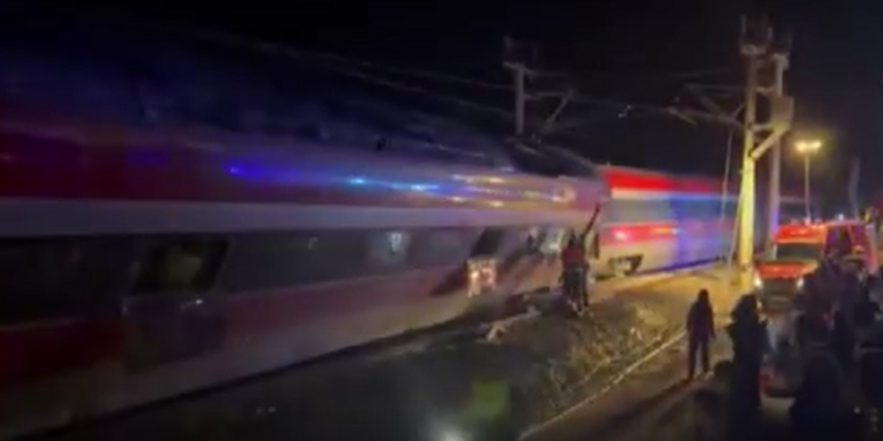 TREN KAZASI: 21 ÖLÜ, 100 YARALI