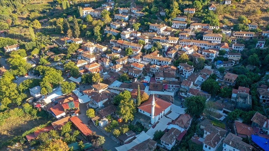TÜRKİYE’DE KÖY SAYISI 18 BİN 215