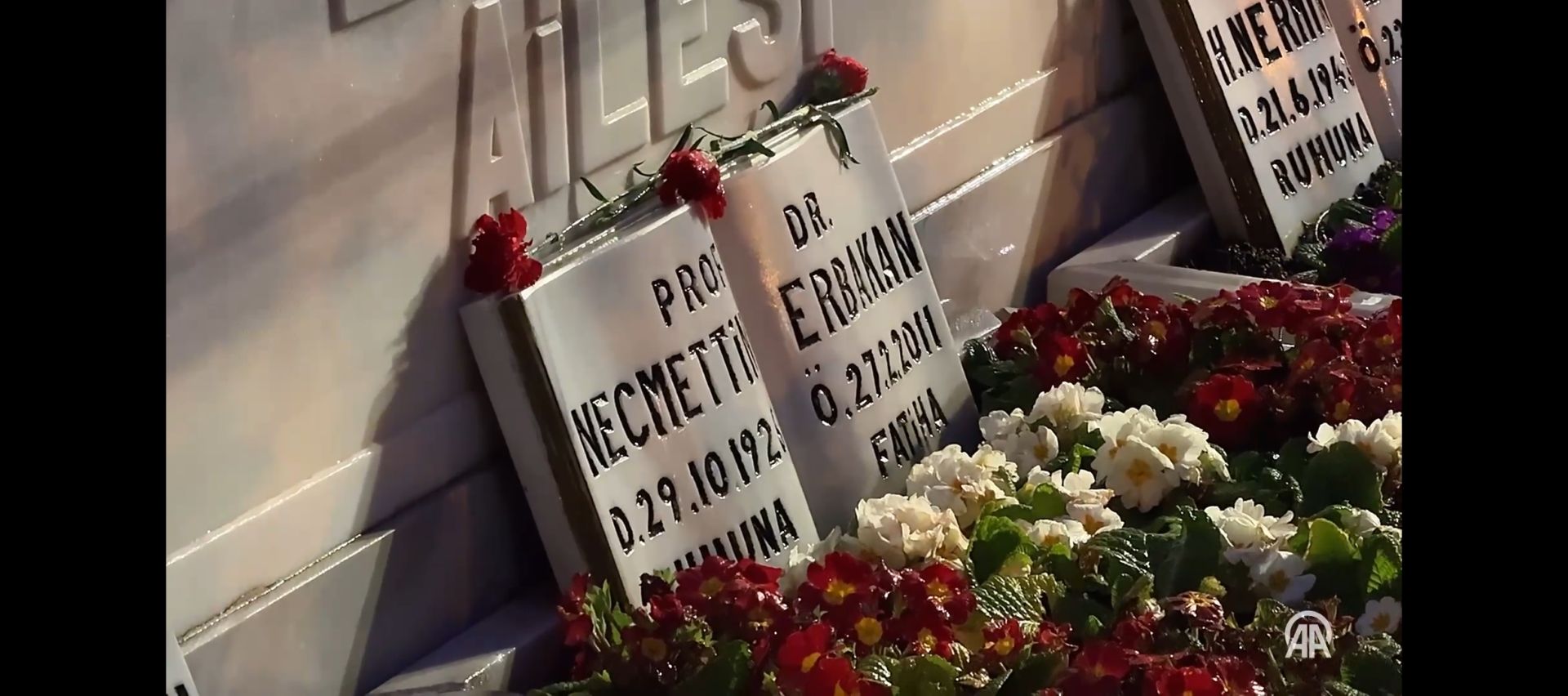 Necmettin Erbakan Kabri Başında Anıldı