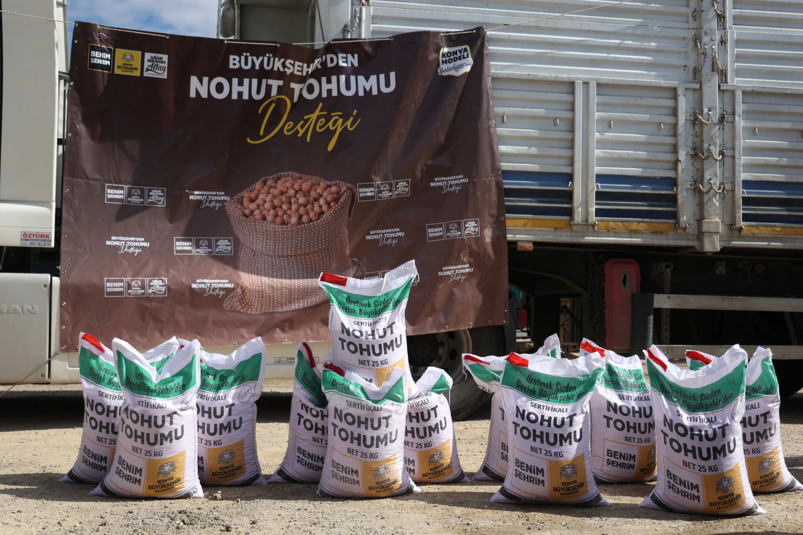 KONYA'DA ÇİFTÇİYE NOHUT DESTEĞİ