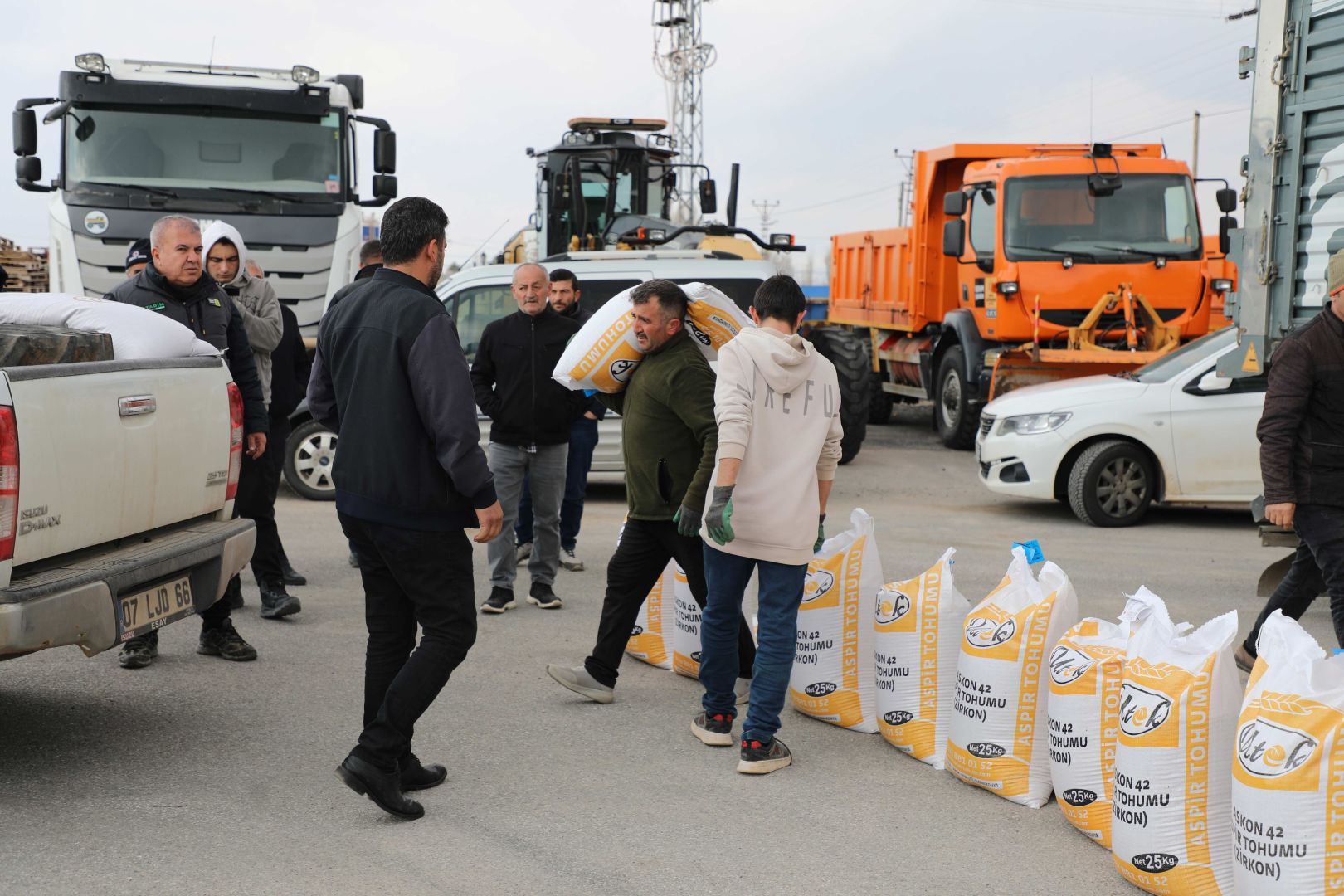 ÇİFTÇİYE ASPİR TOHUMU DESTEĞİ 