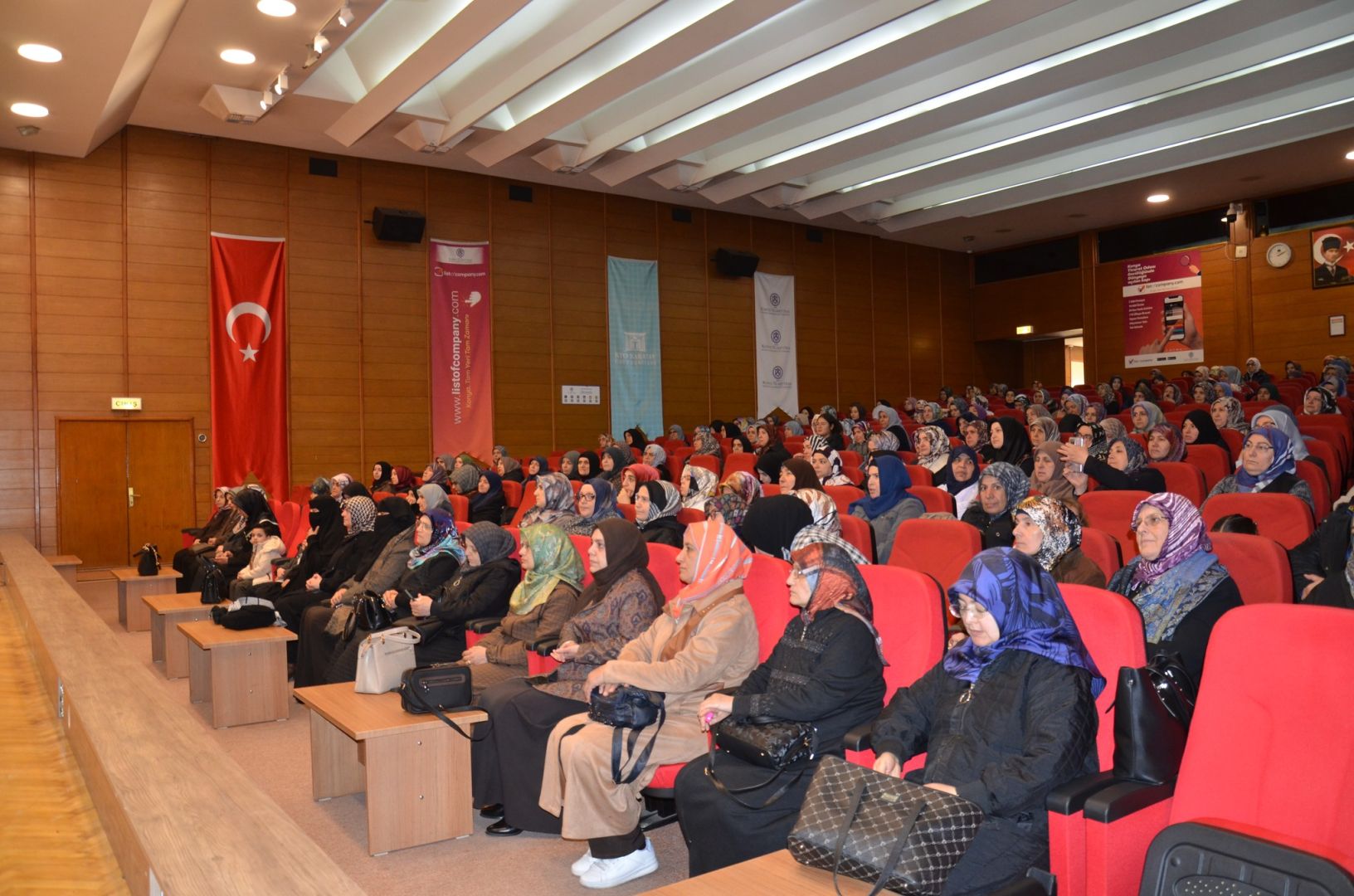 KONYA’DA ANNELİK VE DİRENİŞ KONFERANSI