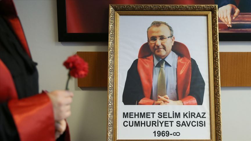 ŞEHİT SAVCI MEHMET SELİM KİRAZ ÖLÜM YIL DÖNÜMÜNDE ANILDI