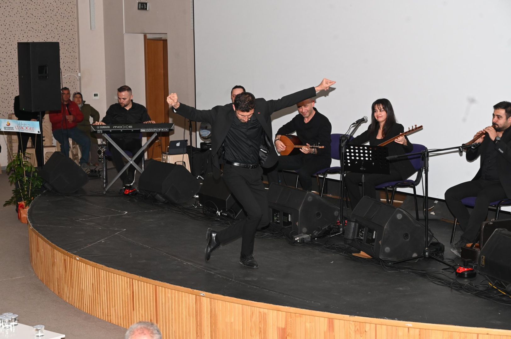 SEYDİŞEHİR’DE TÜRKÜLERLE DOLU UNUTULMAZ GECE