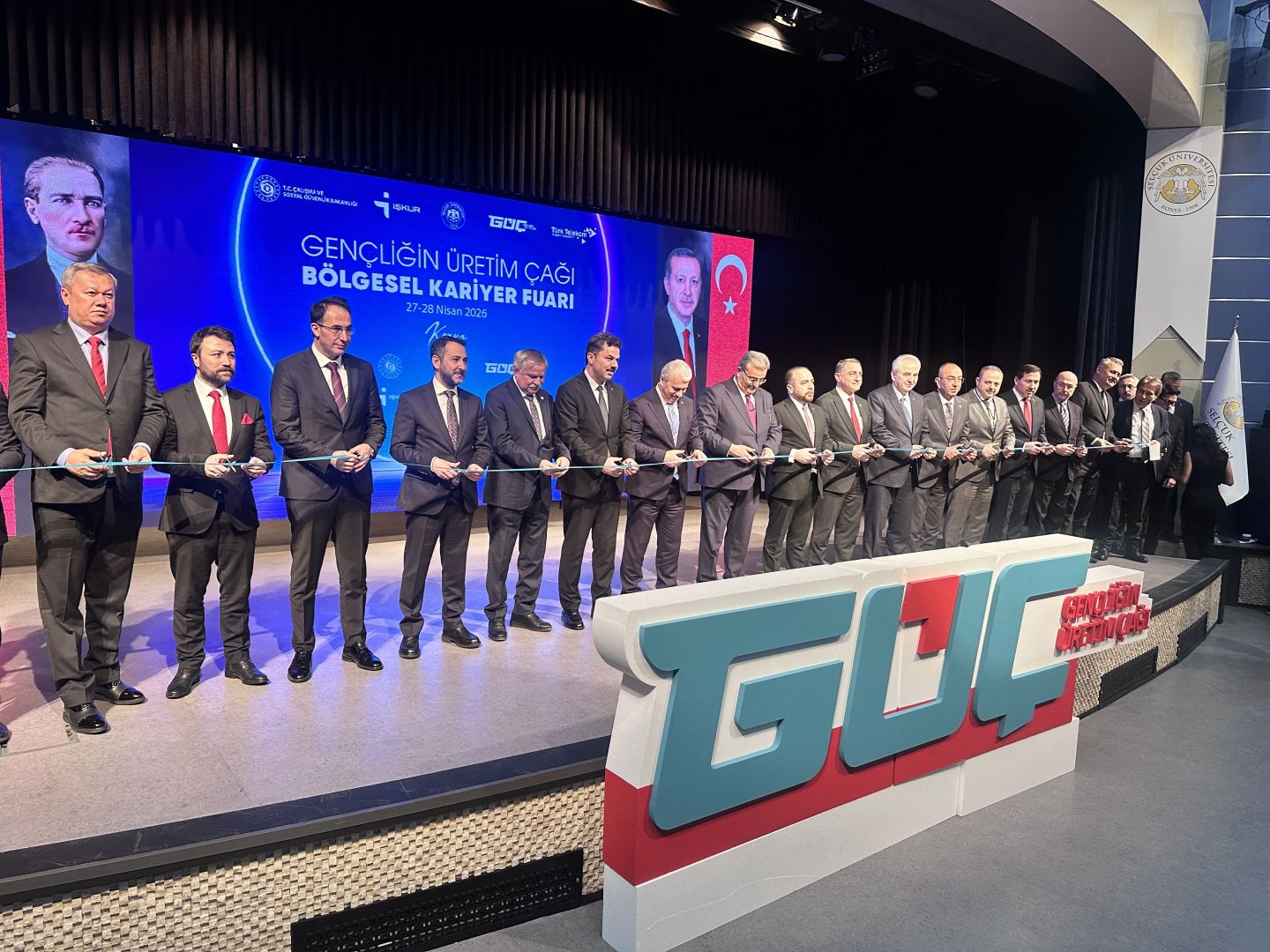 GENÇLER İÇİN EĞİTİM VE İSTİHDAM