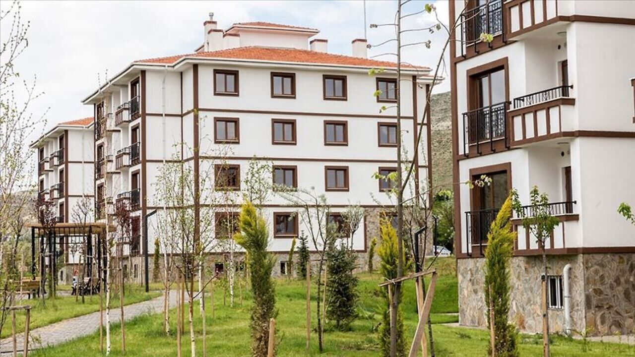 HADİM’DE TOKİ KURA KAZANANLARI AÇIKLANDI