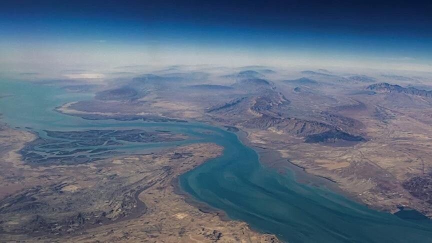 İRAN, HÜRMÜZ BOĞAZI’NI YENİDEN AÇTI