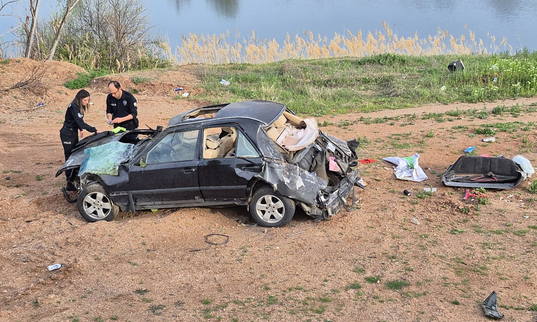 KIRIKKALE’DE OTOMOBİL ŞARAMPOLE DÜŞTÜ