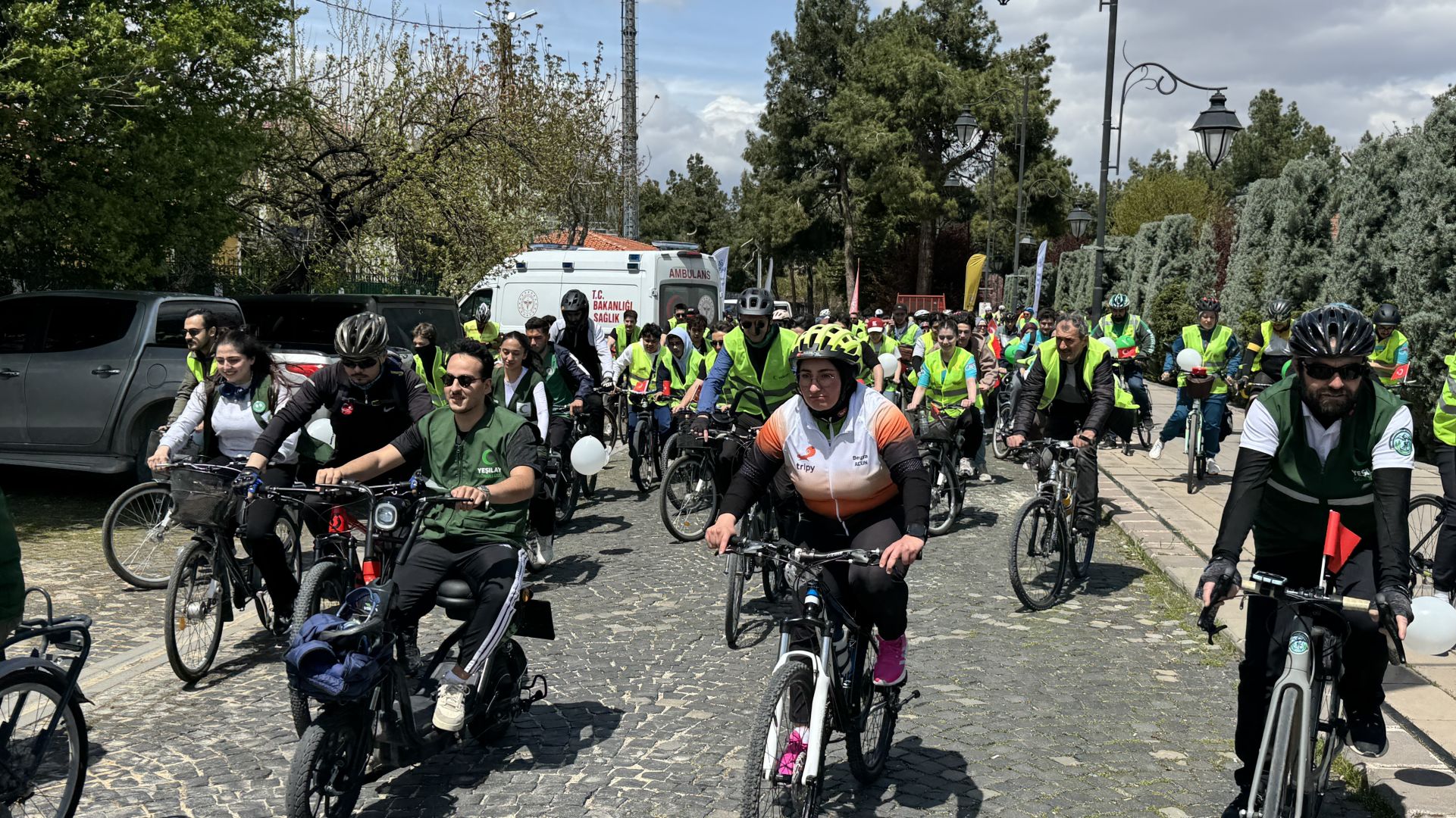 KONYA’DA 23 NİSAN’DA SAĞLIK İÇİN PEDAL