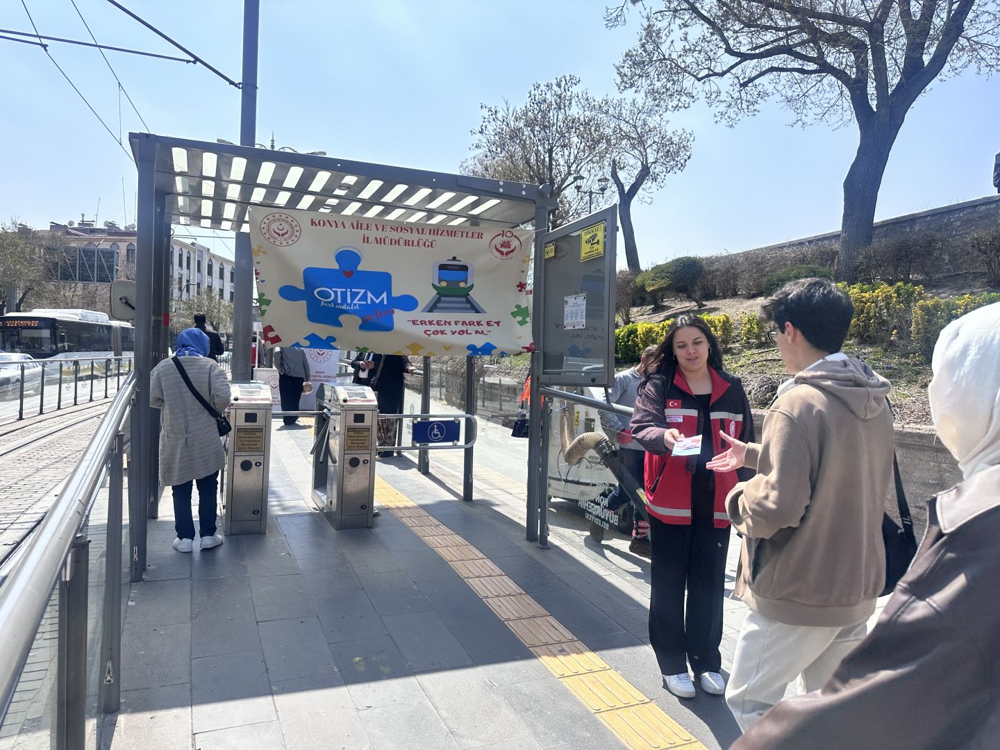 KONYA’DA OTİZM FARKINDALIK ETKİNLİĞİ YAPILDI
