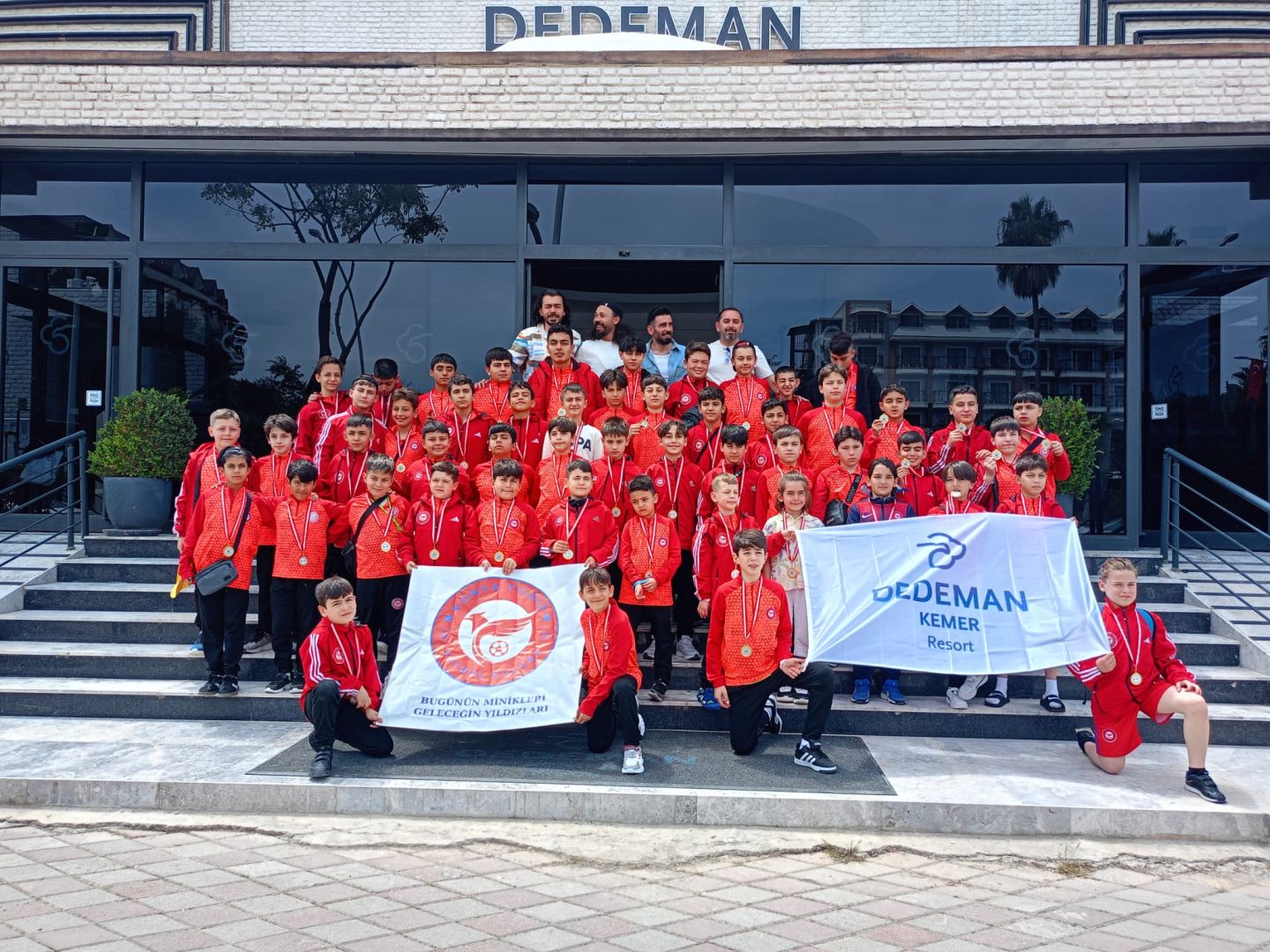 KONYA’LI GENÇ SPORCULAR ANTALYA’DA GURUR YAŞATTI