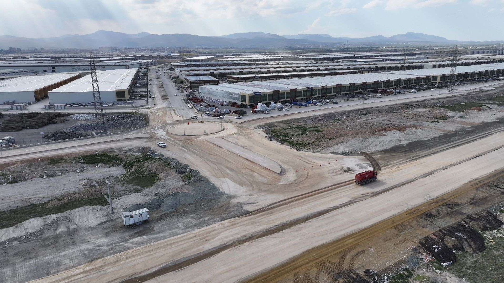 KONYA’YA 15 KİLOMETRELİK YENİ CADDELER