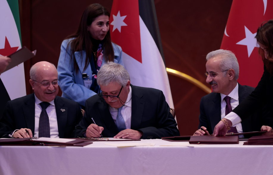 TÜRKİYE, ÜRDÜN VE SURİYE ULAŞTIRMA İŞBİRLİĞİ ANLAŞMASI İMZALADI