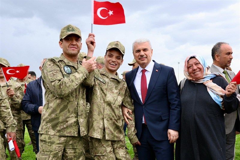 ENGELLİ BİREYLERE ASKERLİK COŞKUSU YAŞATILDI