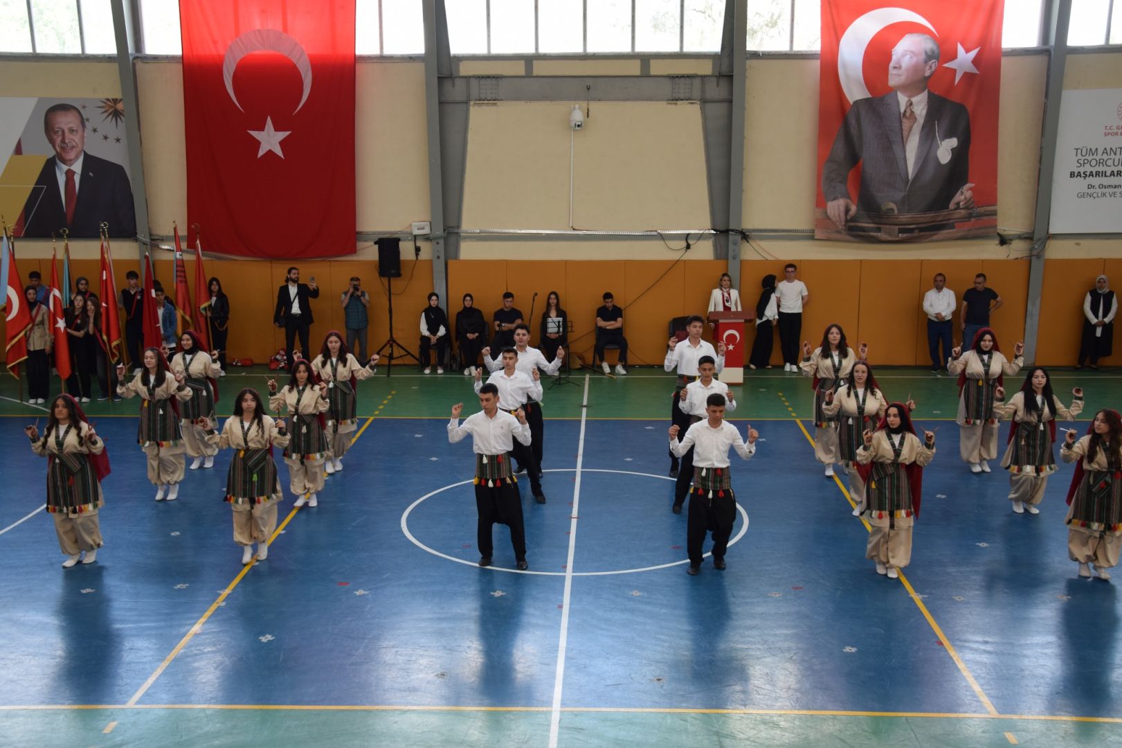 KARAPINAR’DA 19 MAYIS COŞKUYLA KUTLANDI