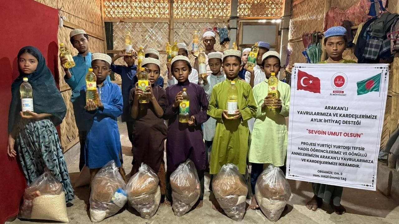 KONYA'DAN ARAKANLI MÜSLÜMANLARA GIDA DESTEĞİ İLETİLDİ
