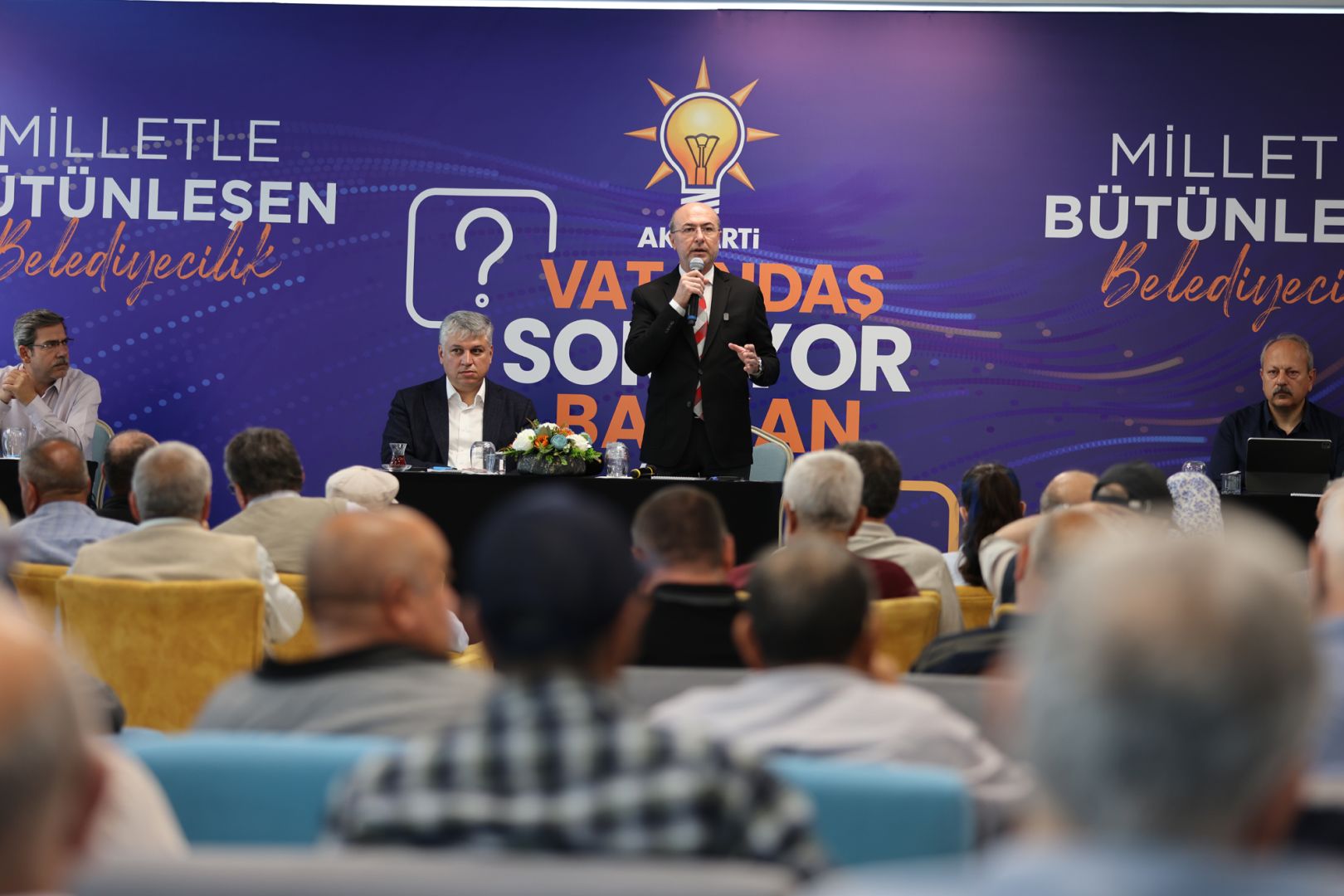 BAŞKAN PEKYATIRMACI KOSOVA MAHALLESİ’NDE VATANDAŞLARLA BULUŞTU