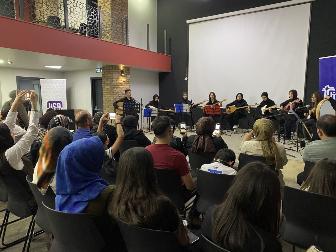  LİSE MEDENİYET AKADEMİLERİNDEN TARİH VE SANAT YOLCULUĞU  