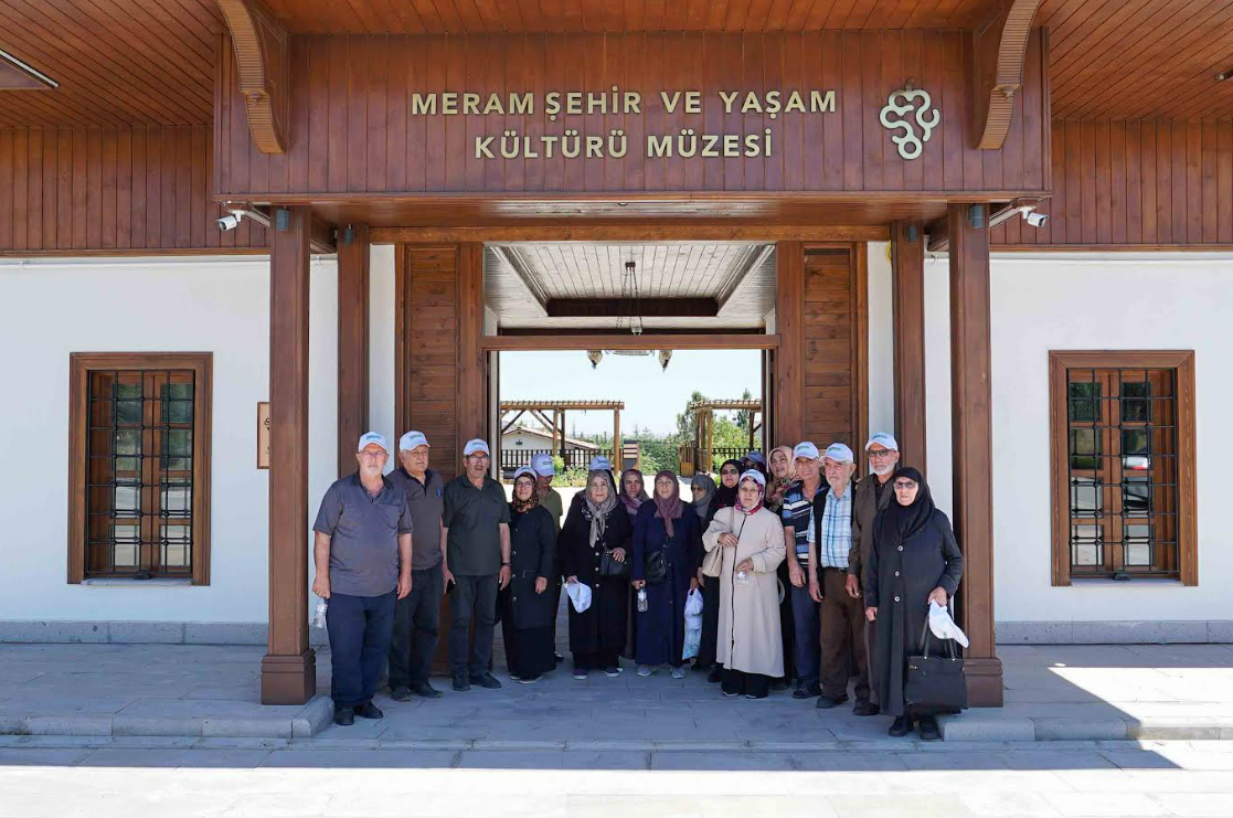 MERAM’DAN BÜYÜKLERE KÜLTÜR TURU HEDİYESİ 