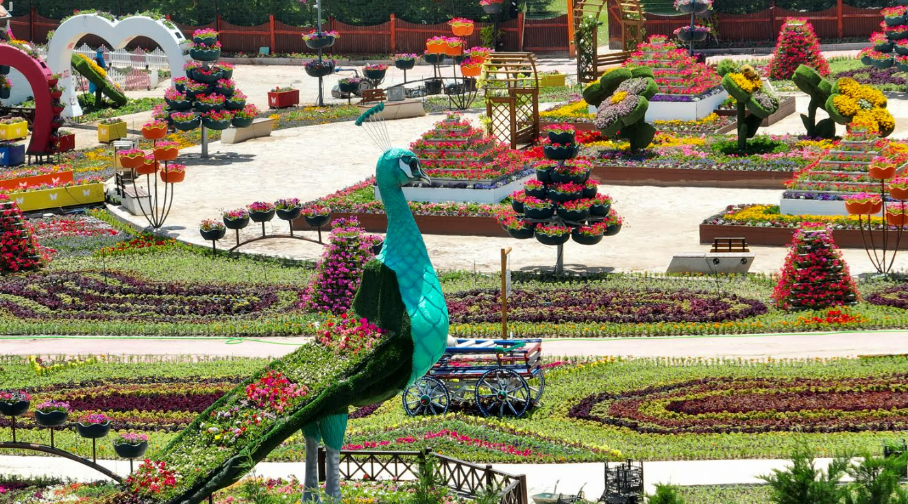 SELÇUKLU ÇİÇEK BAHÇESİ YENİ SEZONA MERHABA DEDİ